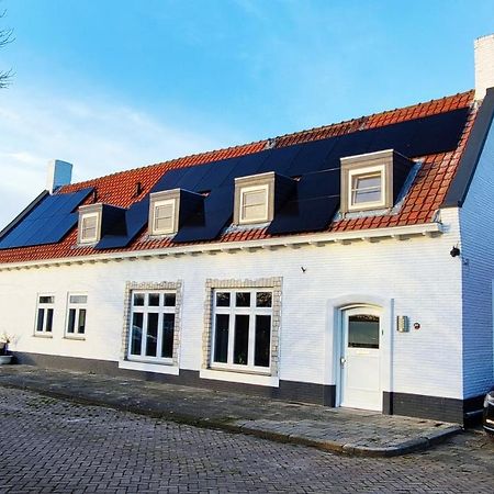 Klein Java Aardenburg Eksteriør billede